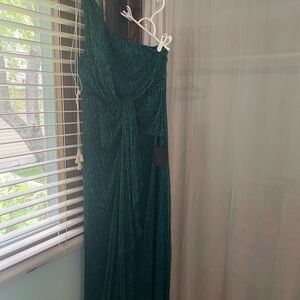 Lulu's One-Shoulder Emerald Dress